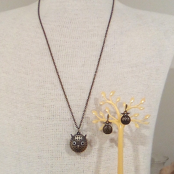 Owl Timepiece Pendant and Owl Earings - Picture 2 of 10